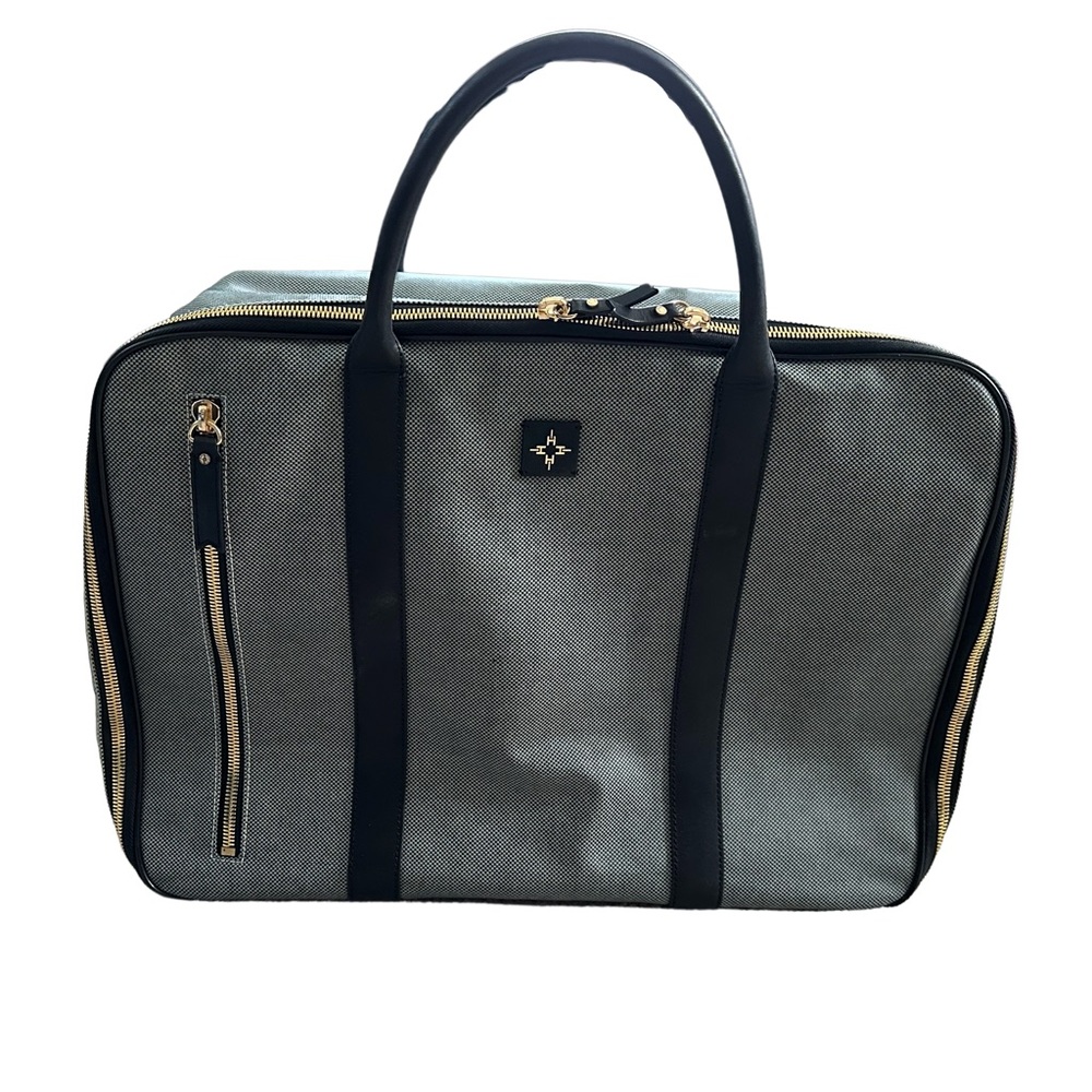 INDIA HICKS The Weekender Like New, No Strap JUST REDUCED